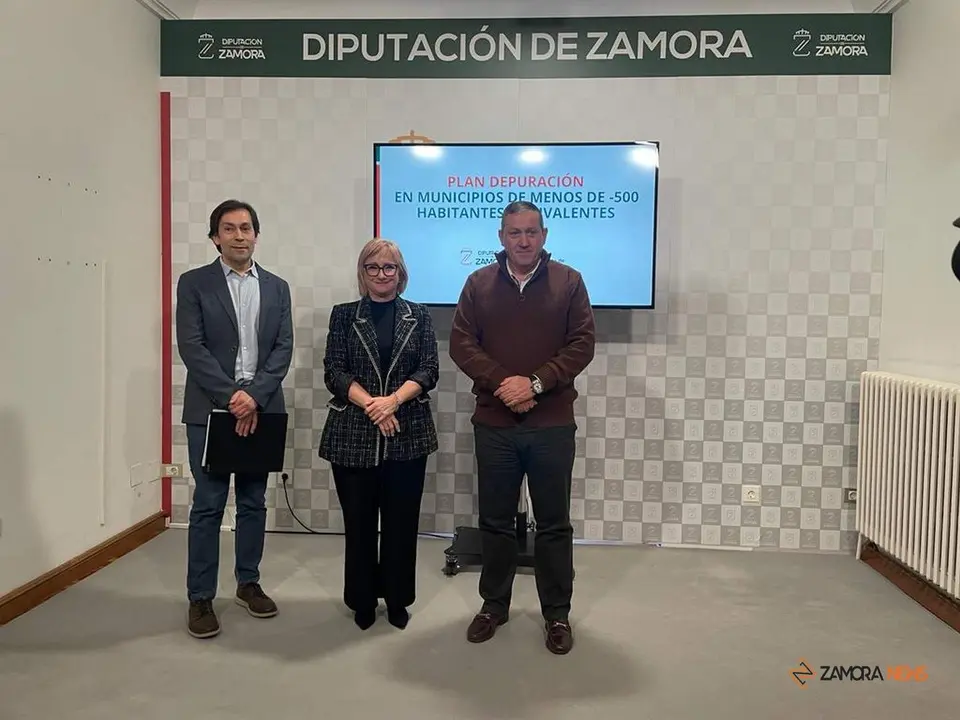 El presidente de la Diputación de Zamora, Javier Faúndez Domínguez, preside la reunión del Plan de Sistemas de Depuración de aguas residuales urbanas en municipios de menos de 500 habitantes equivalentes 