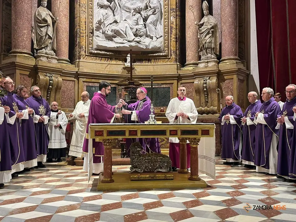 Misa funeral en recuerdo al exobispo Juan María Uriarte