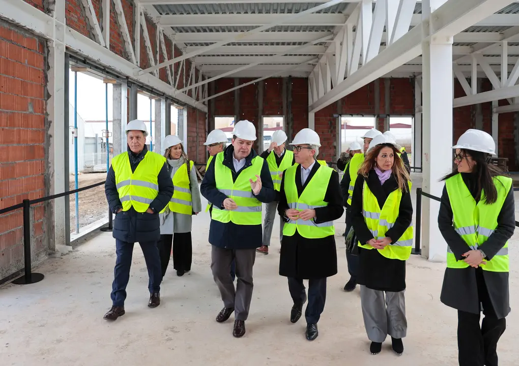 Visita a las obras de la nueva planta de Novartis en Castellanos de Moriscos