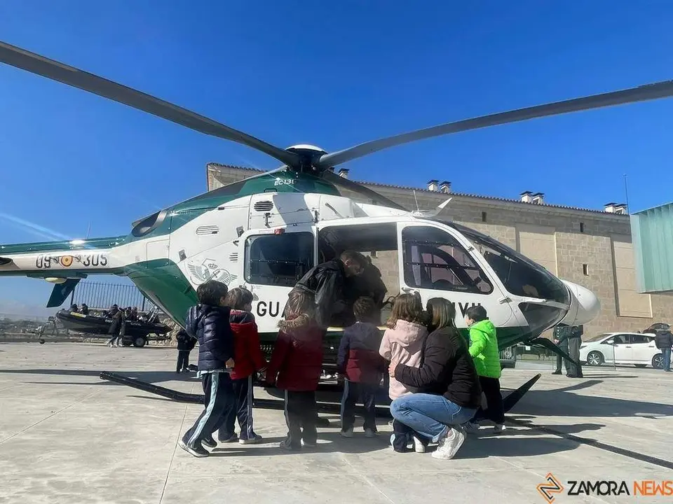 helicóptero guarcia civil _9