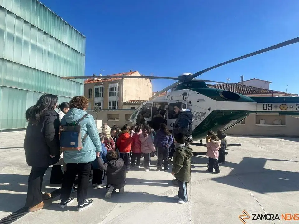 helicóptero guarcia civil _10