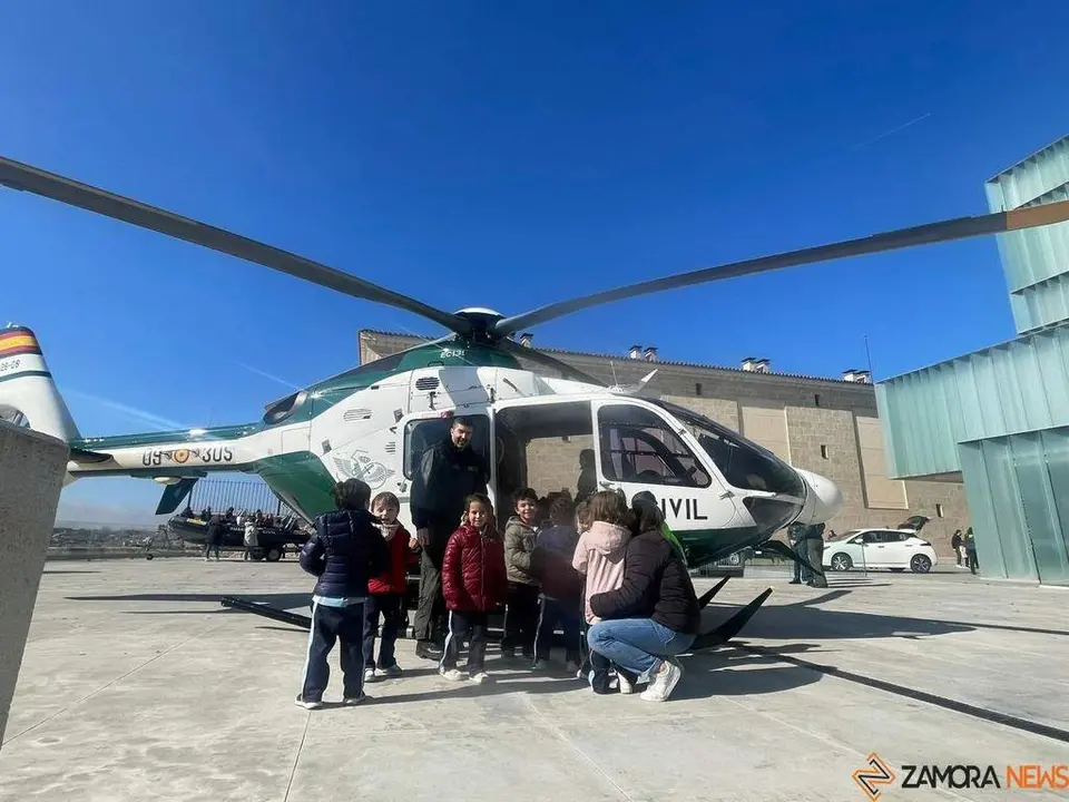 helicóptero guarcia civil _11