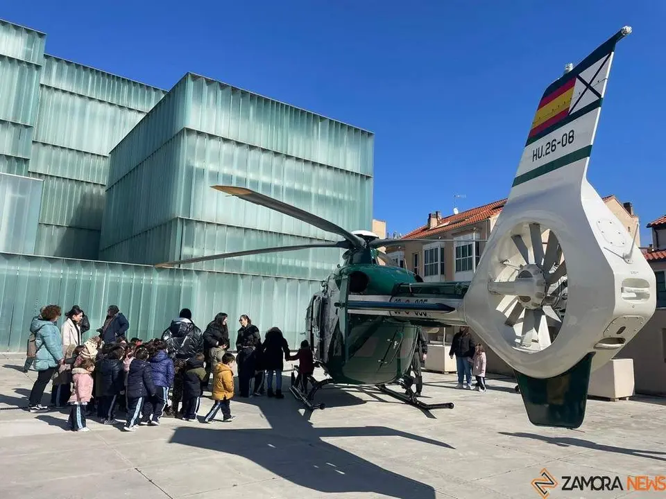 helicóptero guarcia civil _15