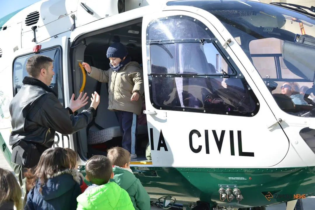 Los escolares de Zamora conocen de cerca los medios de la Guardia Civil_5