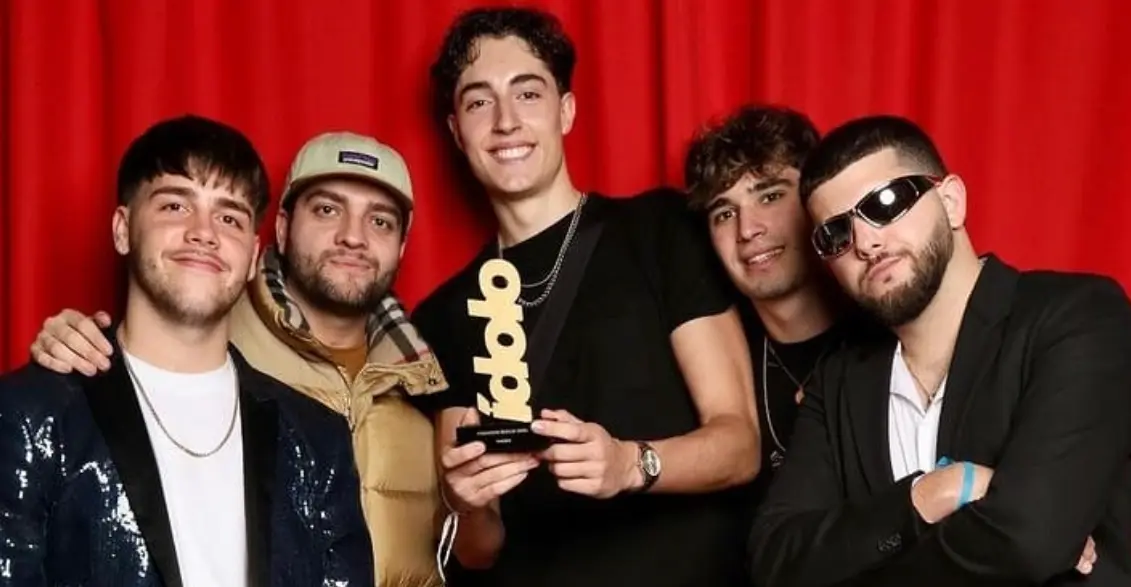 YoSoyPlex en los premios ídolo