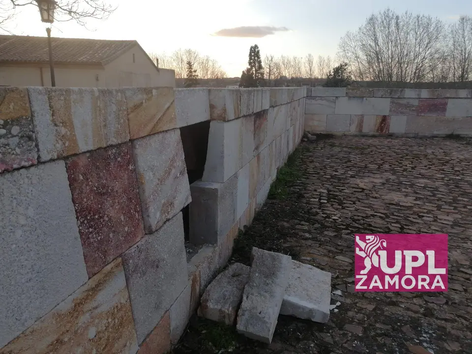 Muro San Martín. UPL