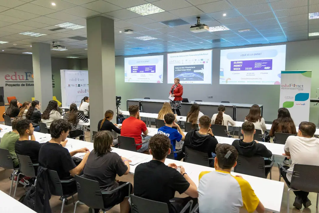 El Proyecto Edufinet traslada a alumnos de Secundaria aspectos clave sobre ciberseguridad
