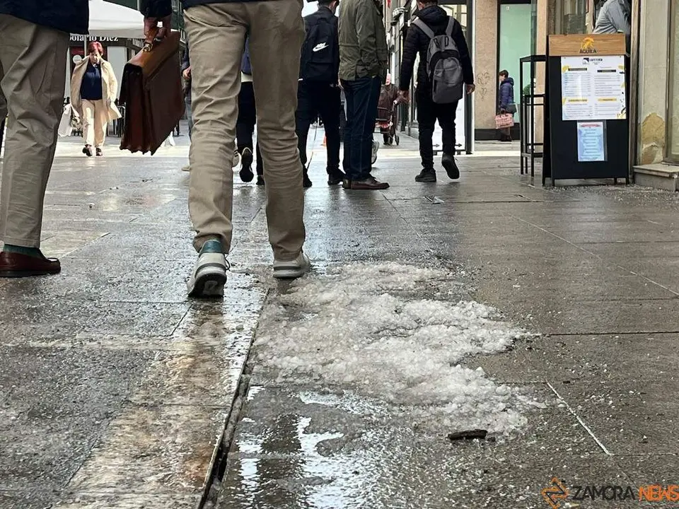 Deshielo de la granizada en la capital