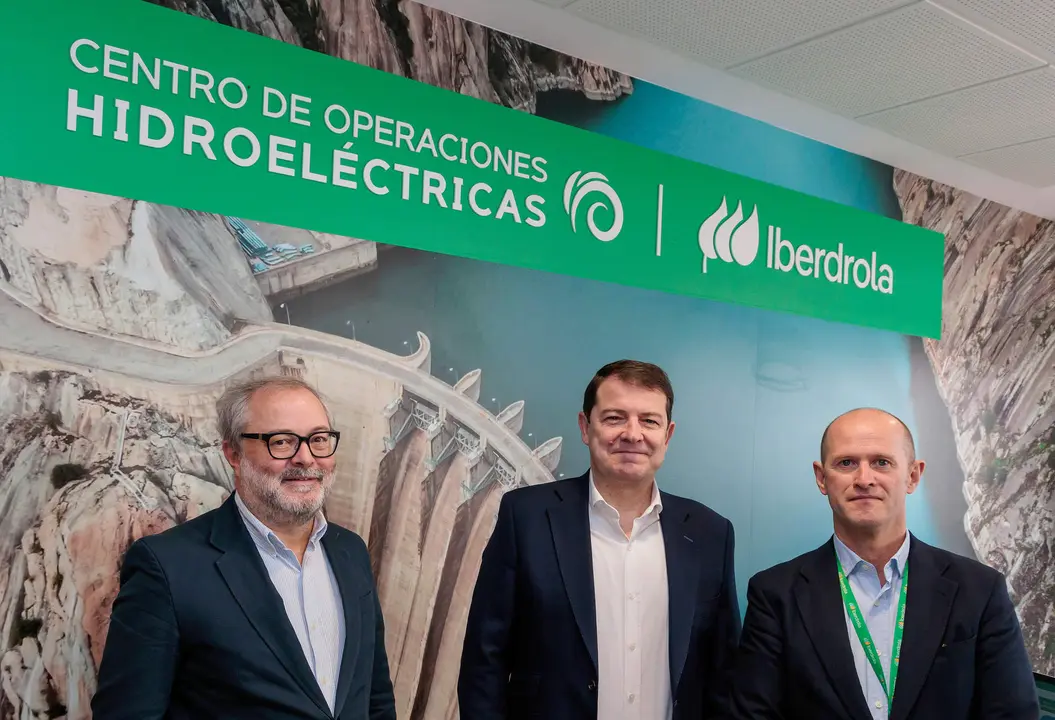 Castro, Fernández Mañueco y Calvo en el COHI Iberdrola Salamanca