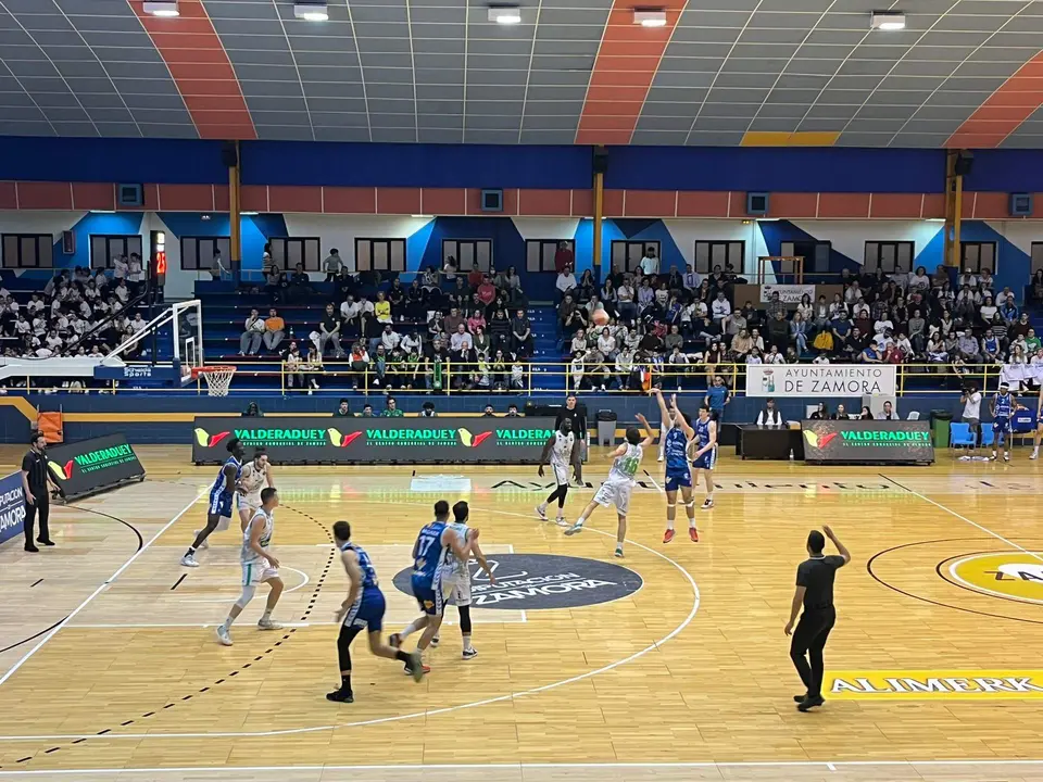 CB Zamora