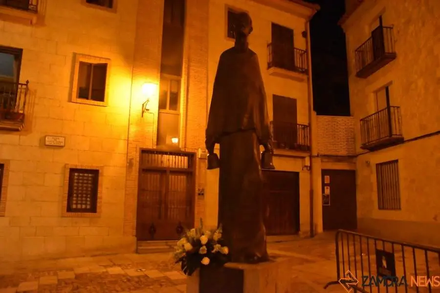 Procesión de Luz y Vida