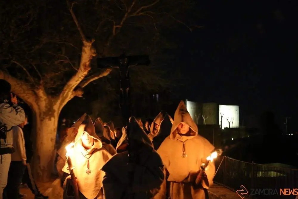 sábado 7 palabras toro (2)_tn