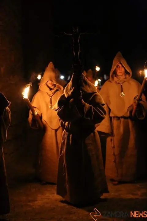 sábado 7 palabras toro (22)_tn