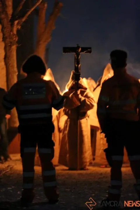 sábado 7 palabras toro (36)_tn