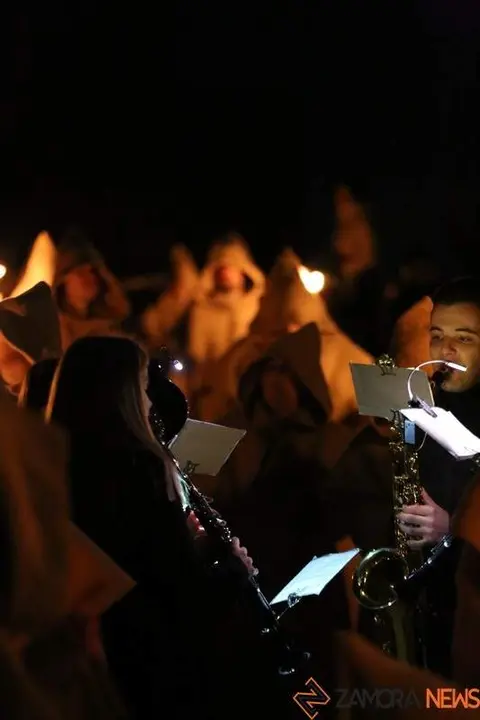 sábado 7 palabras toro (42)_tn