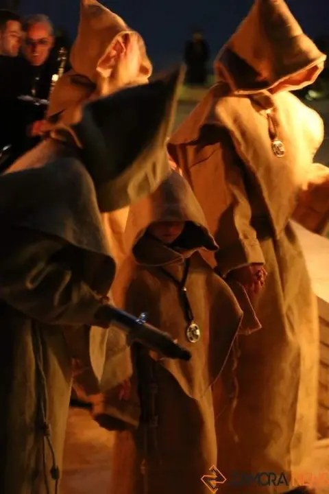 sábado 7 palabras toro (43)_tn