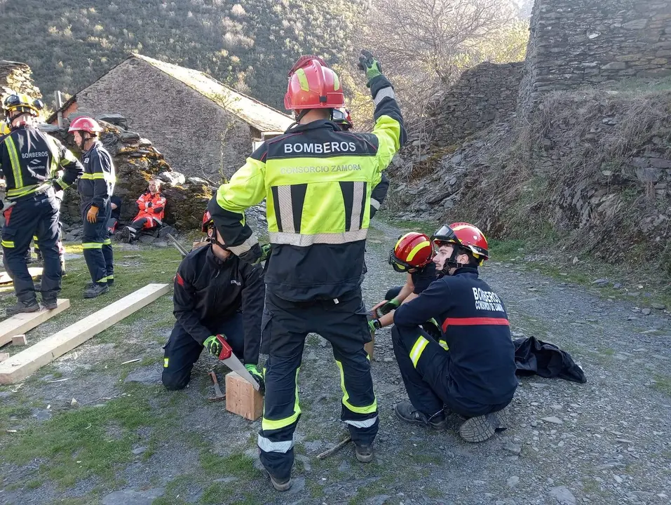 Bomberos de Zamora y Ferrol