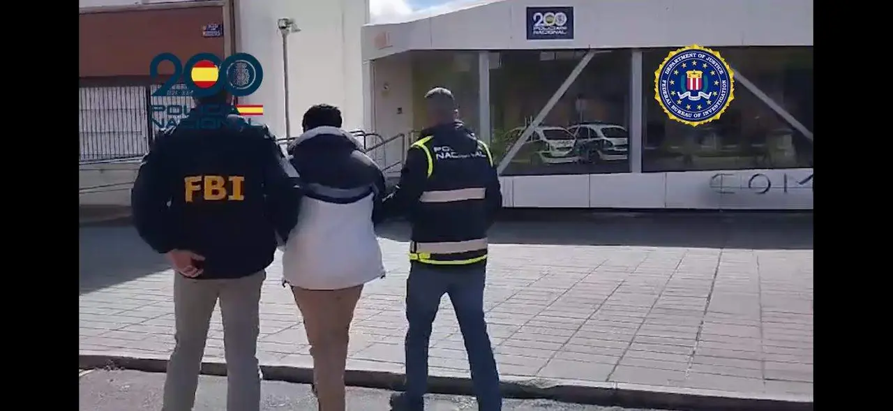 La Policía Nacional detiene a un fugitivo buscado por las autoridades de EEUU por agredir sexualmente a una menor de 11 años