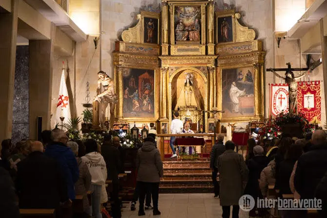 Triduo al Cristo de la Salud de la Cofradía del Silencio de Benavente. Imagen Interbenavente