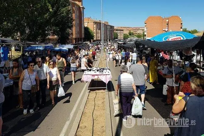 mercadillo Benavente. Imagen Interbenavente