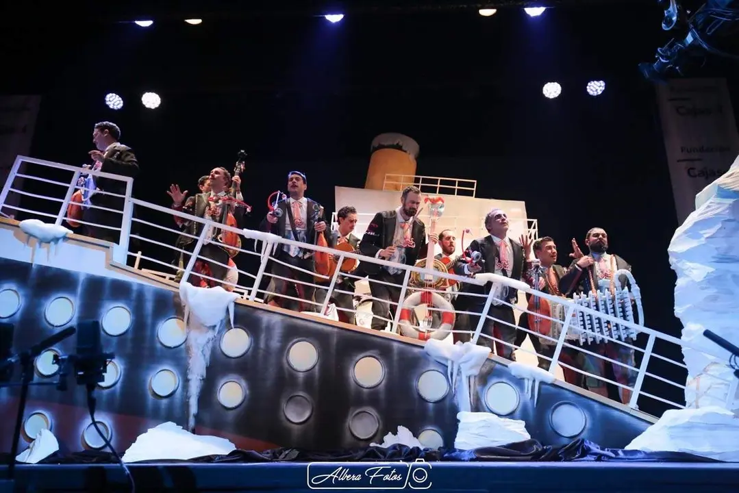 Chirigota 'La última y nos vamos'. Teatro Ramos Carrión