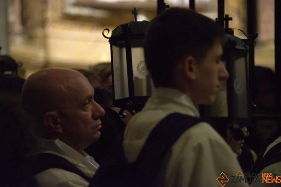 Primera suspensión, la procesión del Via Crucis