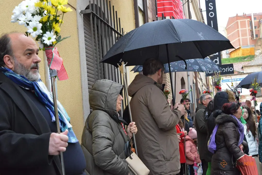 Domingo de Resurrección marcado por la lluvia