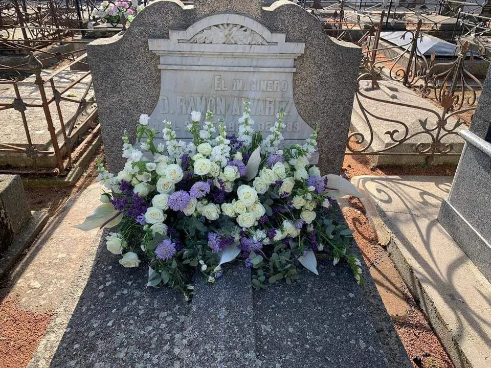 Flores para Ramón Álvarez