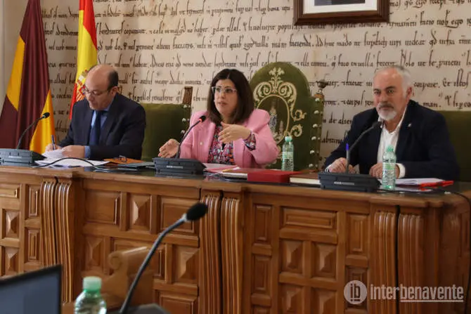 Los Grupos Municipales de PP y VOX en el Ayuntamiento de Benavente
