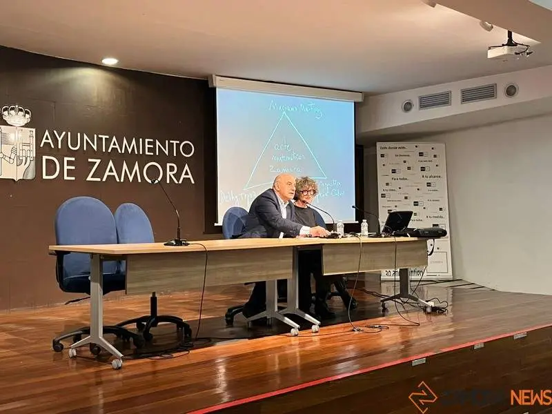 Conferencia de Capi Corrales en La Alhóndiga