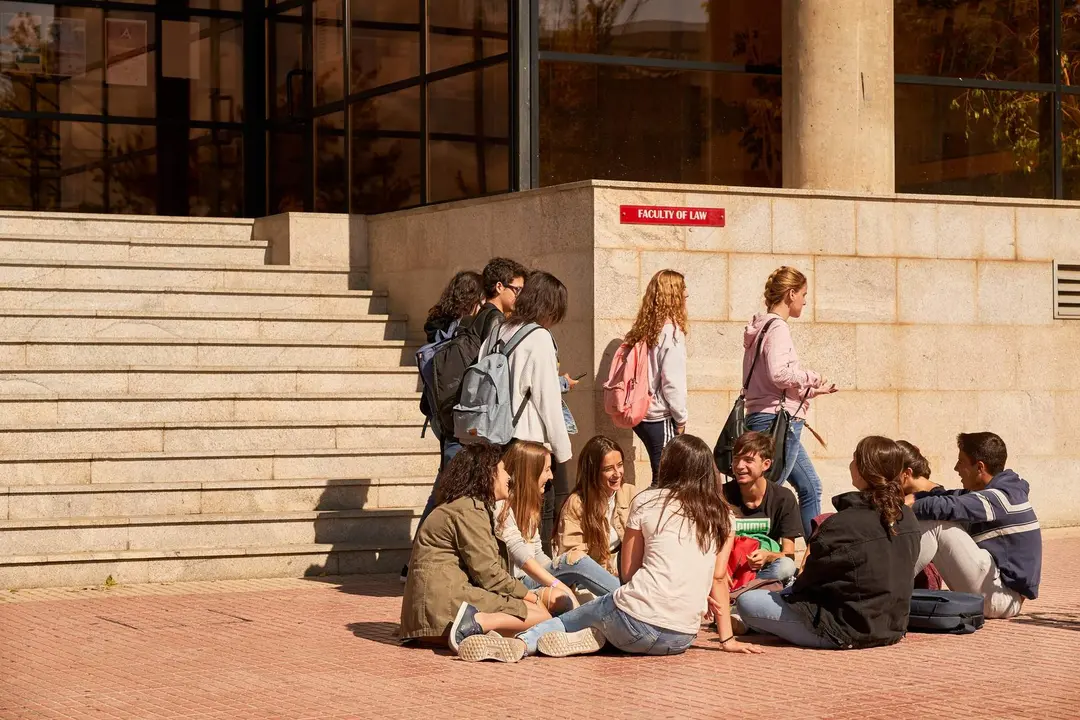 Facultad de Derecho de la USAL