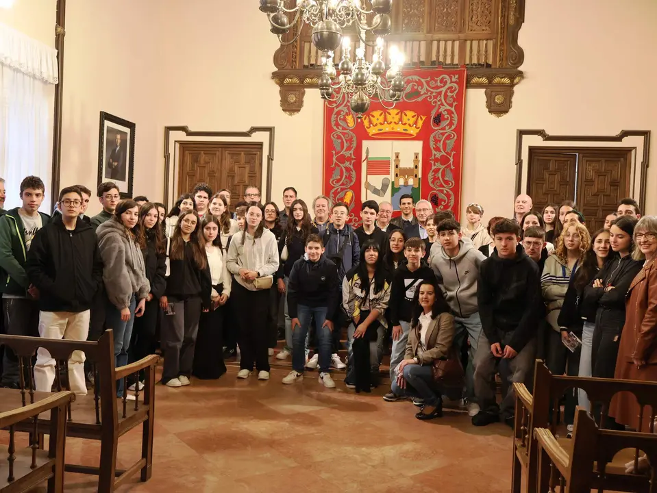 Visita alumnos portugueses ayto