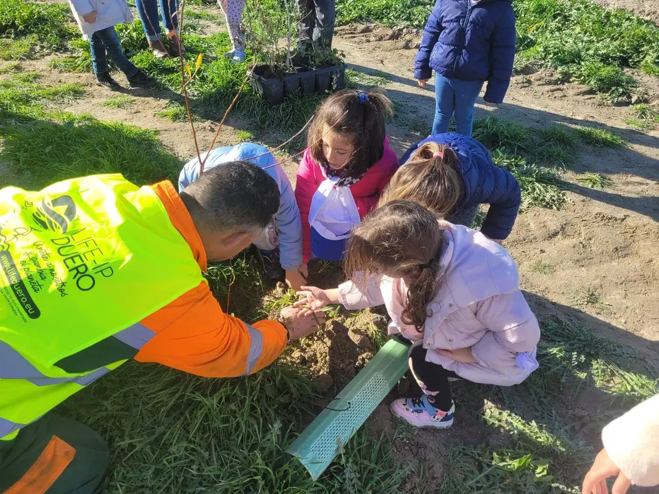 CHD lidera proyecto educativo sobre problemática ambiental del agua. CHD