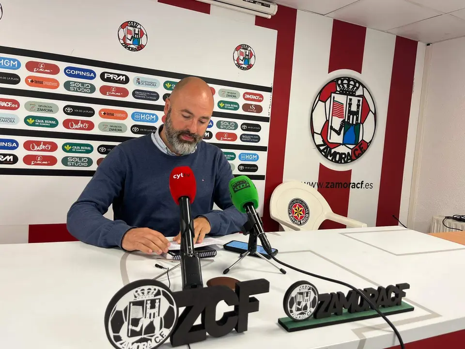 David Movilla, entrenador del Zamora CF. IMAGEN CECIDA