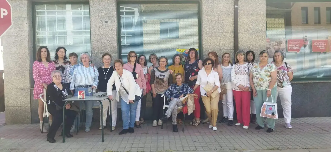 Asociación de amas de casa de Quiruelas de Vidriales. IMAGEN CECIDA
