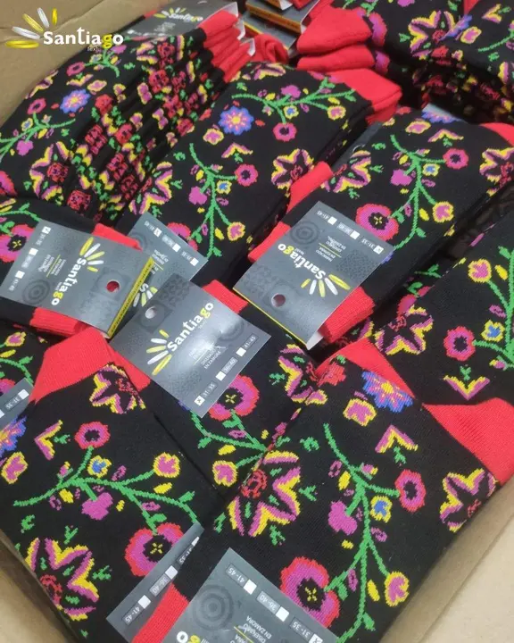 Calcetines diseñados por Pifa Montgomery para la empresa zamorana Santiago Textil