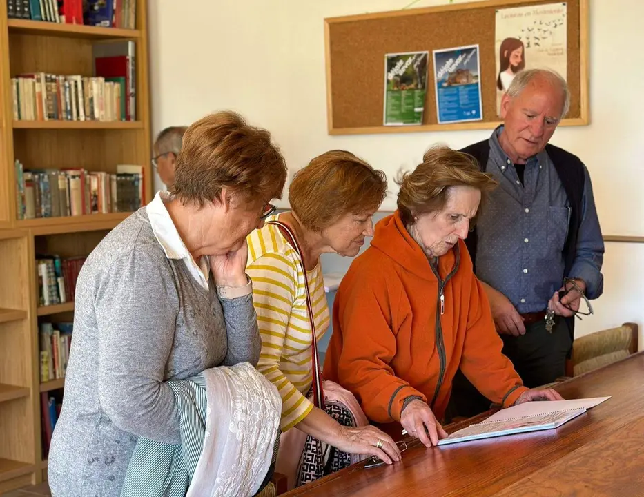 Apertura de la biblioteca en Granja de Moreruela. Imagen cedida (2)