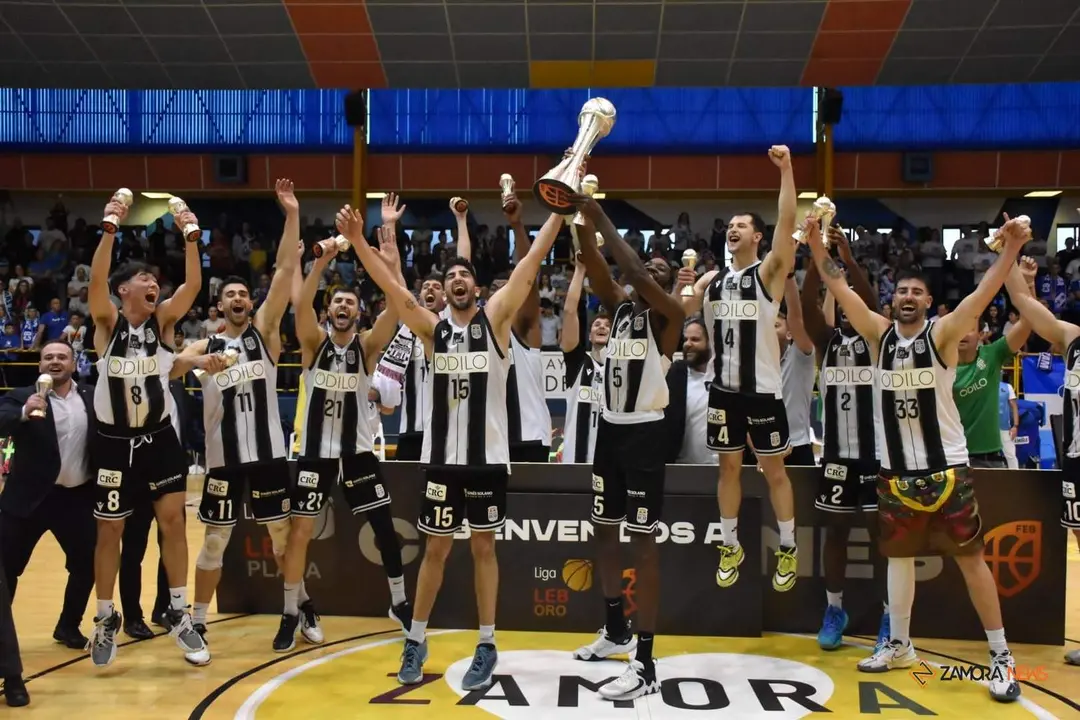 El Odilo Cartagena asciende a LEB Oro y se corona como campe&oacute;n de la Liga LEB Plata_2