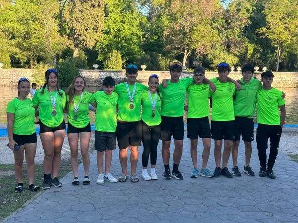 Palistas del Piragüismo Duero Zamora tras su cita en Aranjuez en el VI Campeonato de España de Medio Maratón
