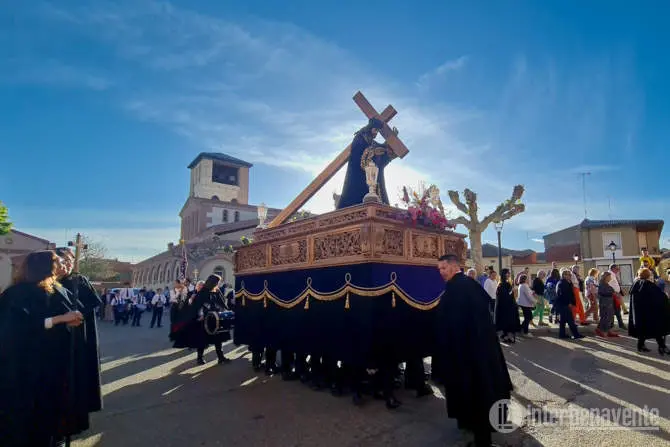 Cofradía de la Vera Cruz y Jesús Nazareno de Villalpando. Imagen interbenavente