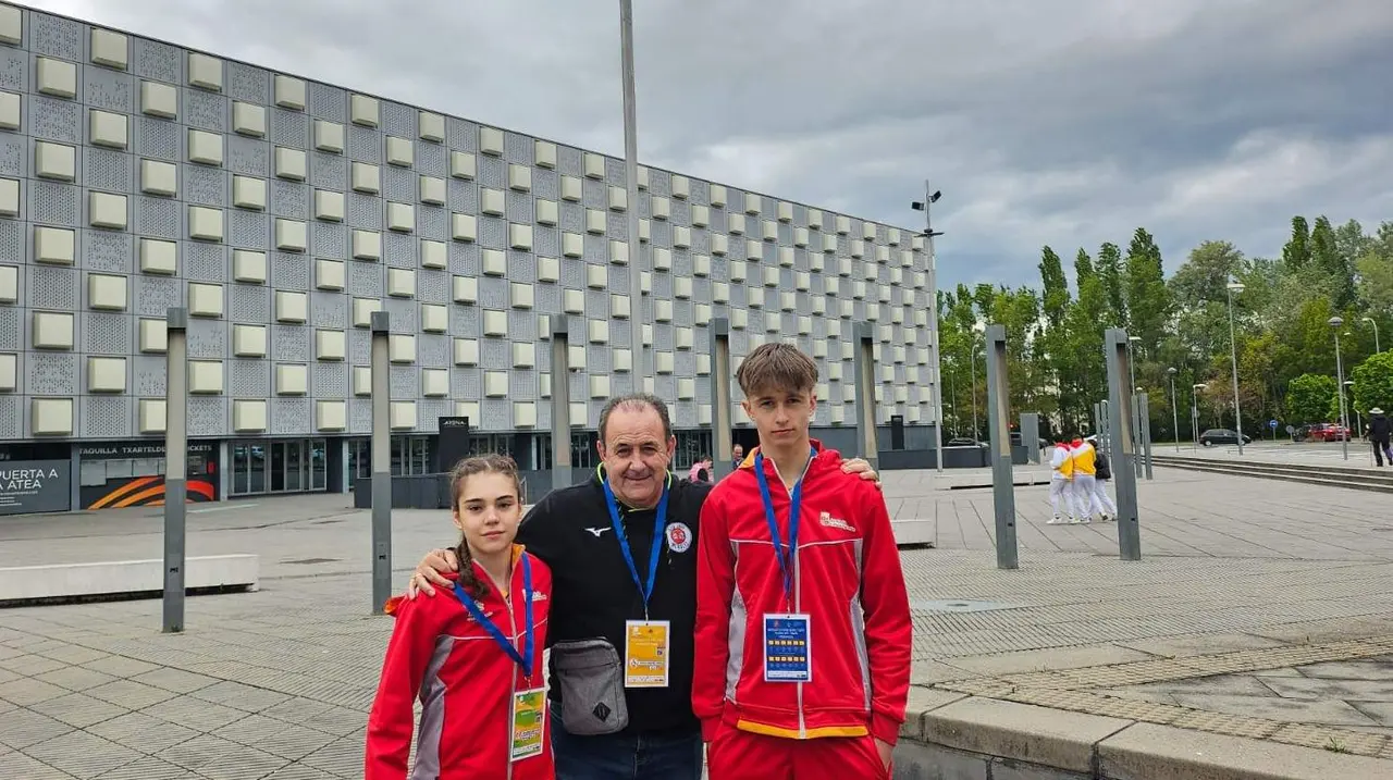 Elena Bahamonde y Juan Meana en el campeonato de España de Judo en la categoría cadete