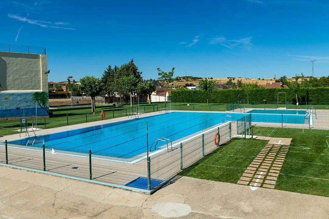 Piscina Corrales del Vino. Imagen Ayuntamiento