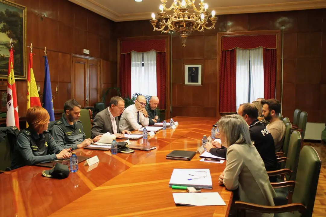 Reunión de seguridad por la romería de La Hiniesta