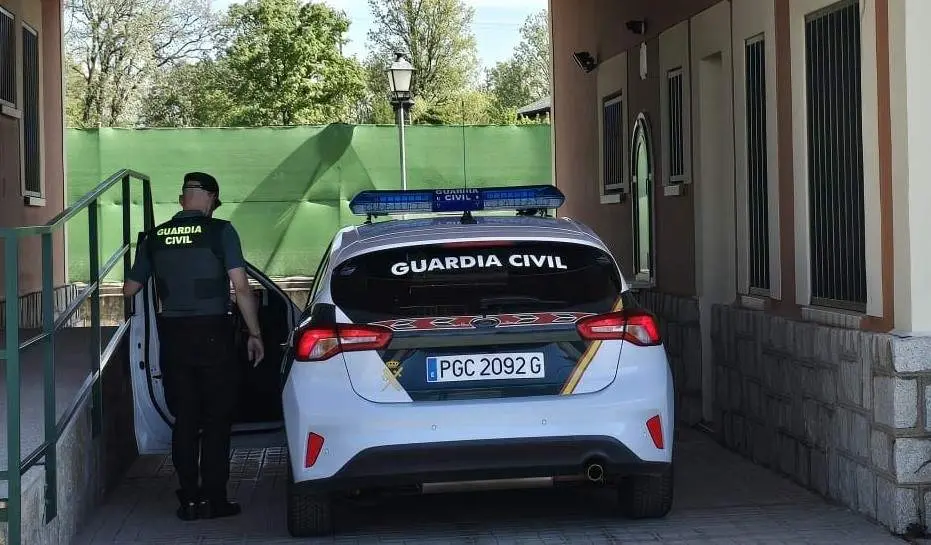 coche guardia civil