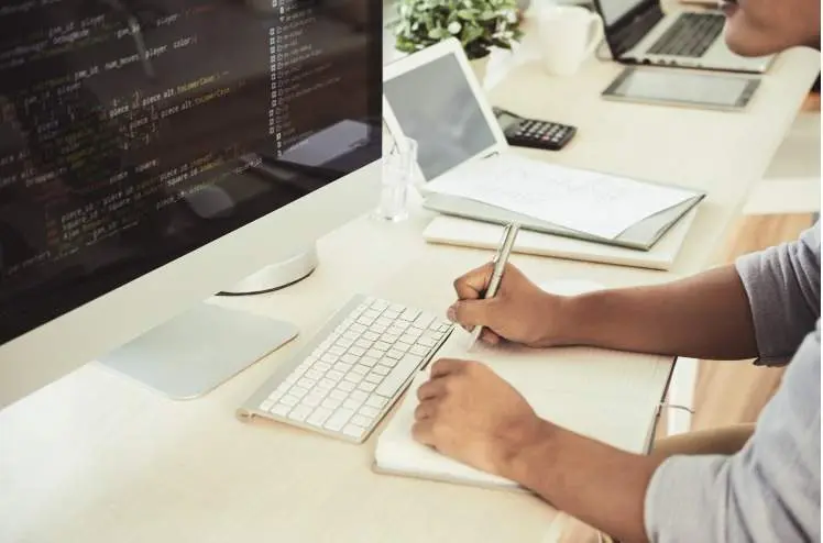 ¿Por qué estudiar un bootcamp en programación y desarrollo web?