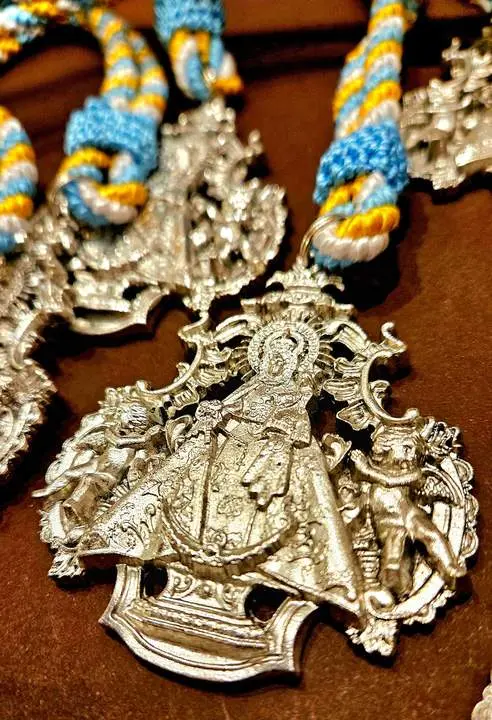 medallas nuevas Virgen del Yermo