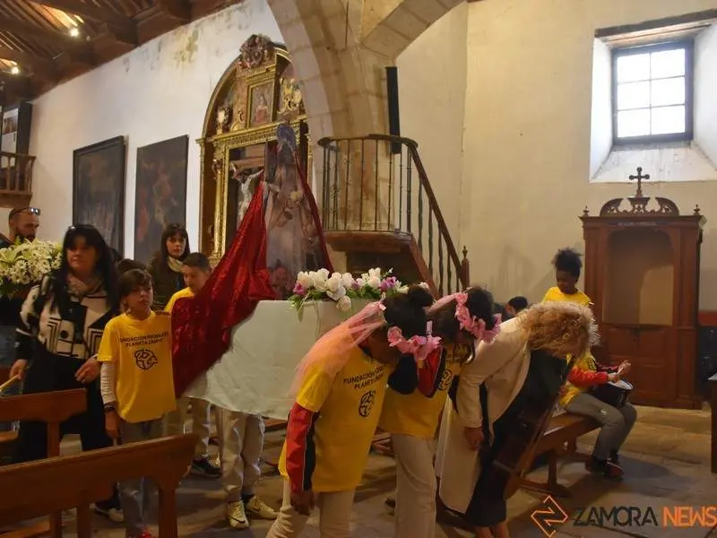 Divina Providencia ofrenda floral_3