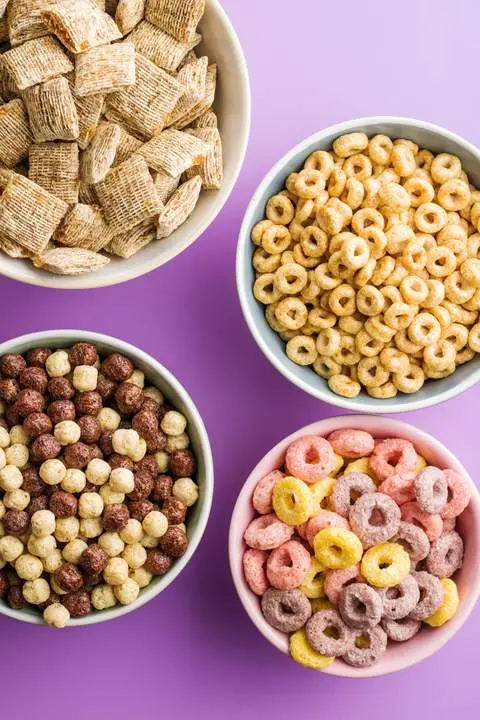 Different breakfast cereals in bowl.
