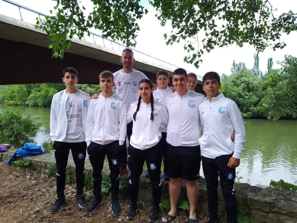 Palistas del Fluvial Villaralbo en la XXIV Regata Nacional San Pedro Regalado Memorial Adolfo Cuadrado