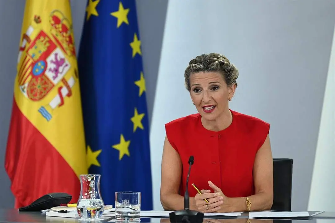 La vicepresidenta segunda y ministra de Trabajo y Economía Social, Yolanda Díaz, durante la rueda de prensa posterior al Consejo de Ministros